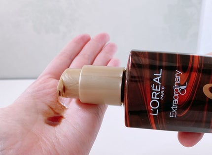 エルセーヴ エクストラオーディナリー オイル カラーロック ヘアオイル ダークブラウン/ロレアル パリ/ヘアオイルを使ったクチコミ(2枚目)