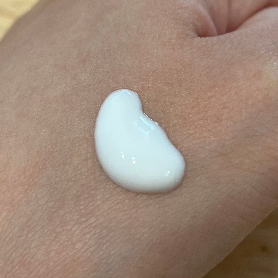 スキンミルク(しっとり)/ニベア/ボディミルクを使ったクチコミ(4枚目)