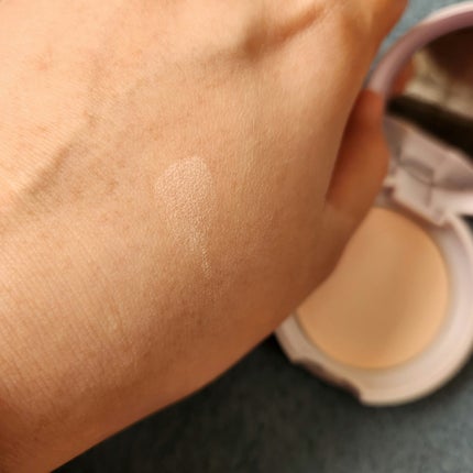 パーフェクティング シルキーフィット パウダー/VDL/プレストパウダーを使ったクチコミ(4枚目)