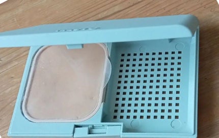 エアリーステイ パウダーファンデーション/FASIO/パウダーファンデーションを使ったクチコミ(4枚目)