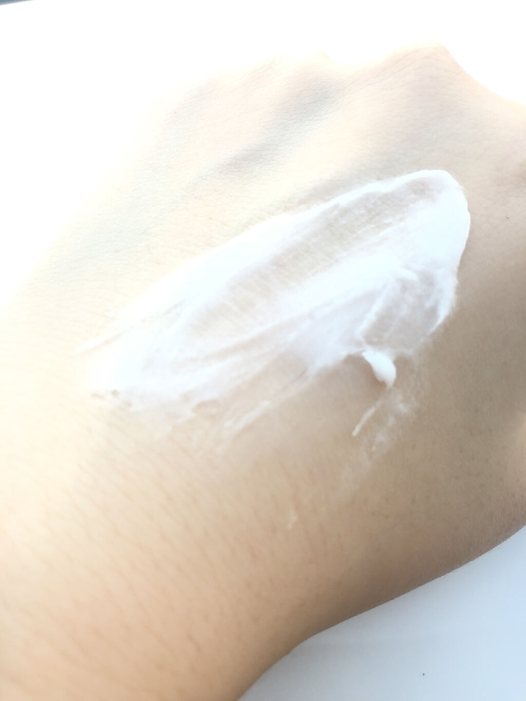 ハンドベール 乾燥 バリアクリーム/メンソレータム/ハンドクリームを使ったクチコミ（3枚目）