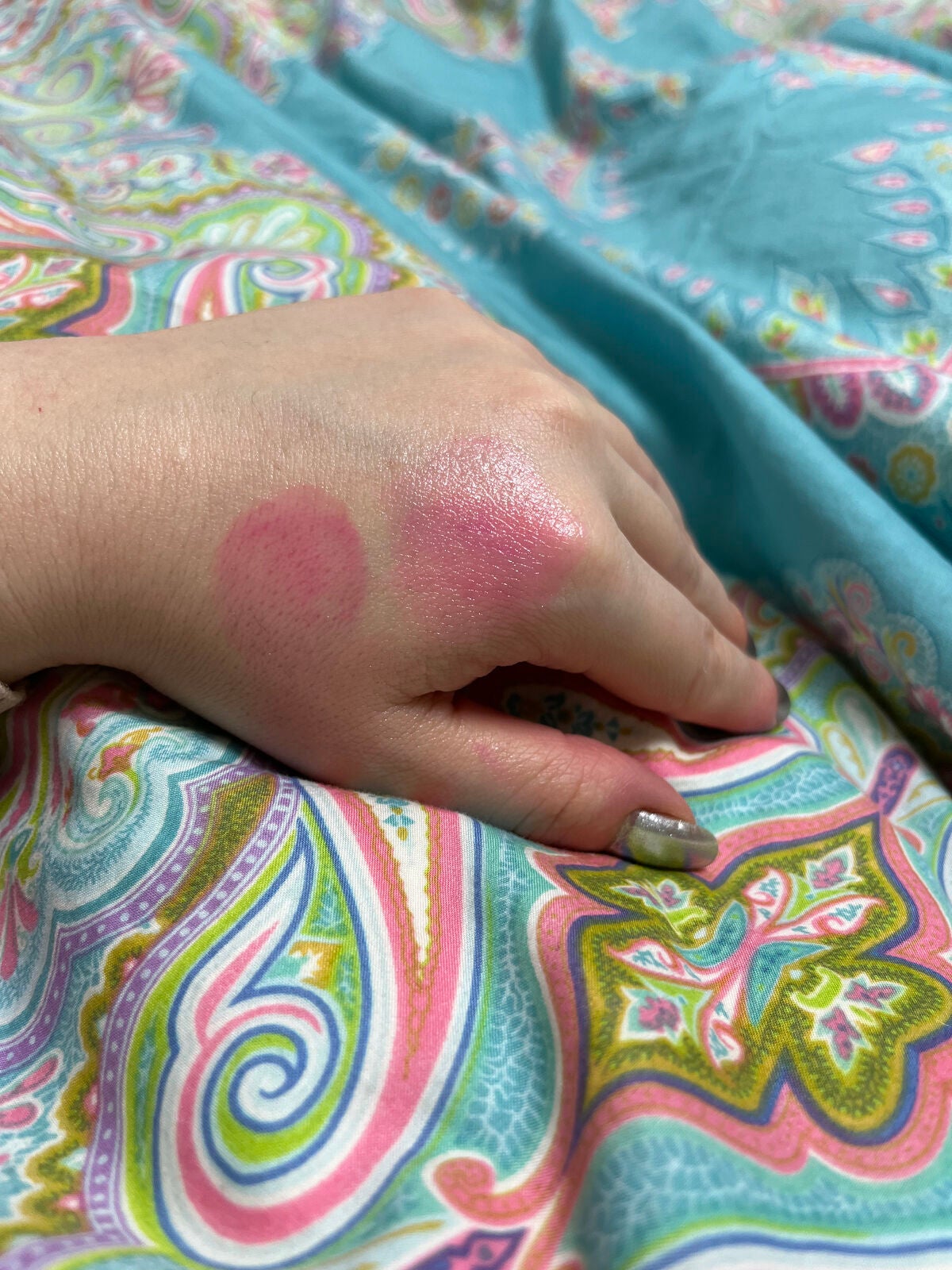 Blooming Kitty スティックカラーチーク/DAISO/ジェル・クリームチークを使ったクチコミ(2枚目)