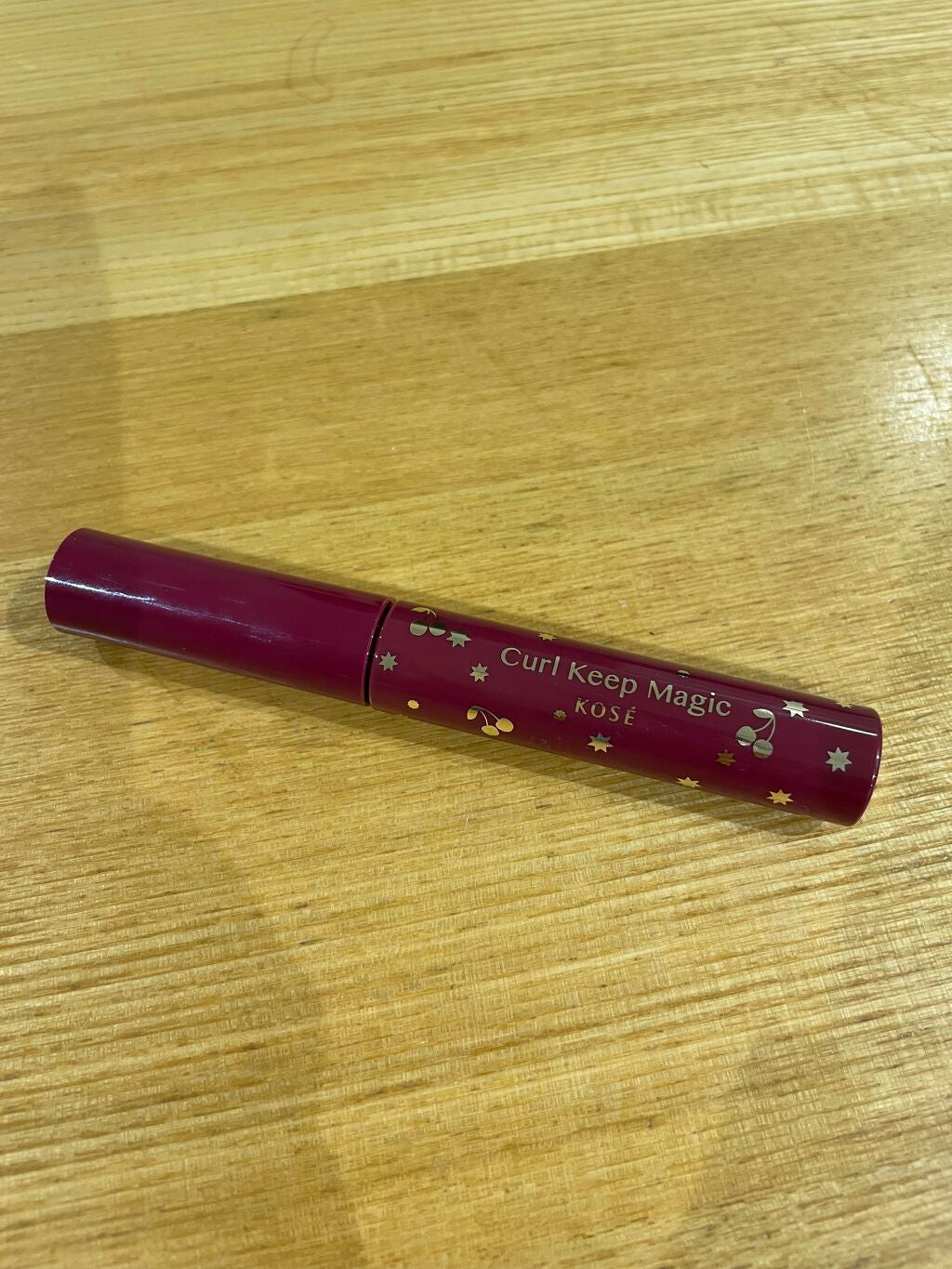 ぬこまゆ on LIPS 「【使った商品】カールキープマジック【色味】ダークチェリー【キー..」(1枚目)