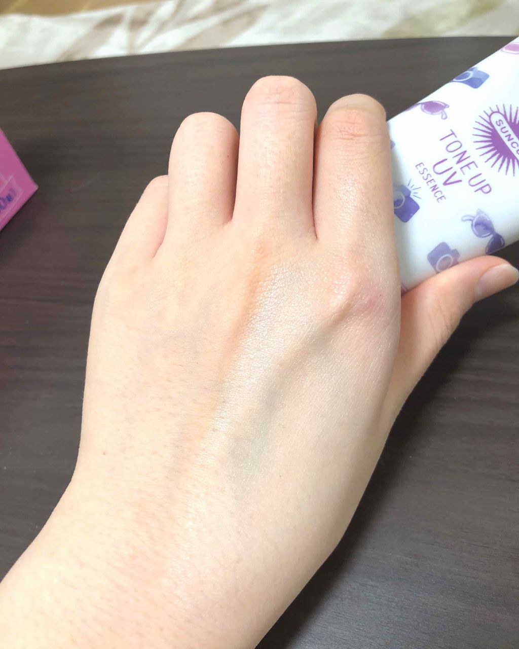 トーンアップUV エッセンス/サンカット®/日焼け止めローションを使ったクチコミ(4枚目)