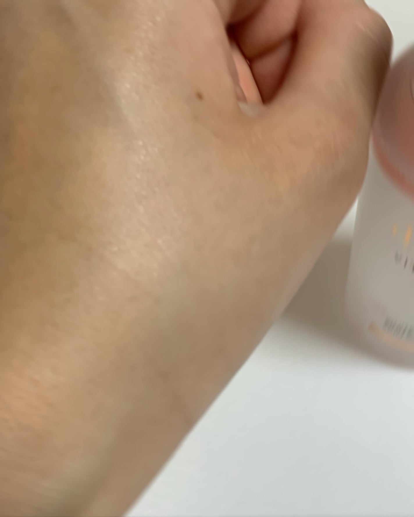 ダルバ ホワイトトリュフバイタルスプレーセラム/ダルバ/ミスト状化粧水を使ったクチコミ(3枚目)