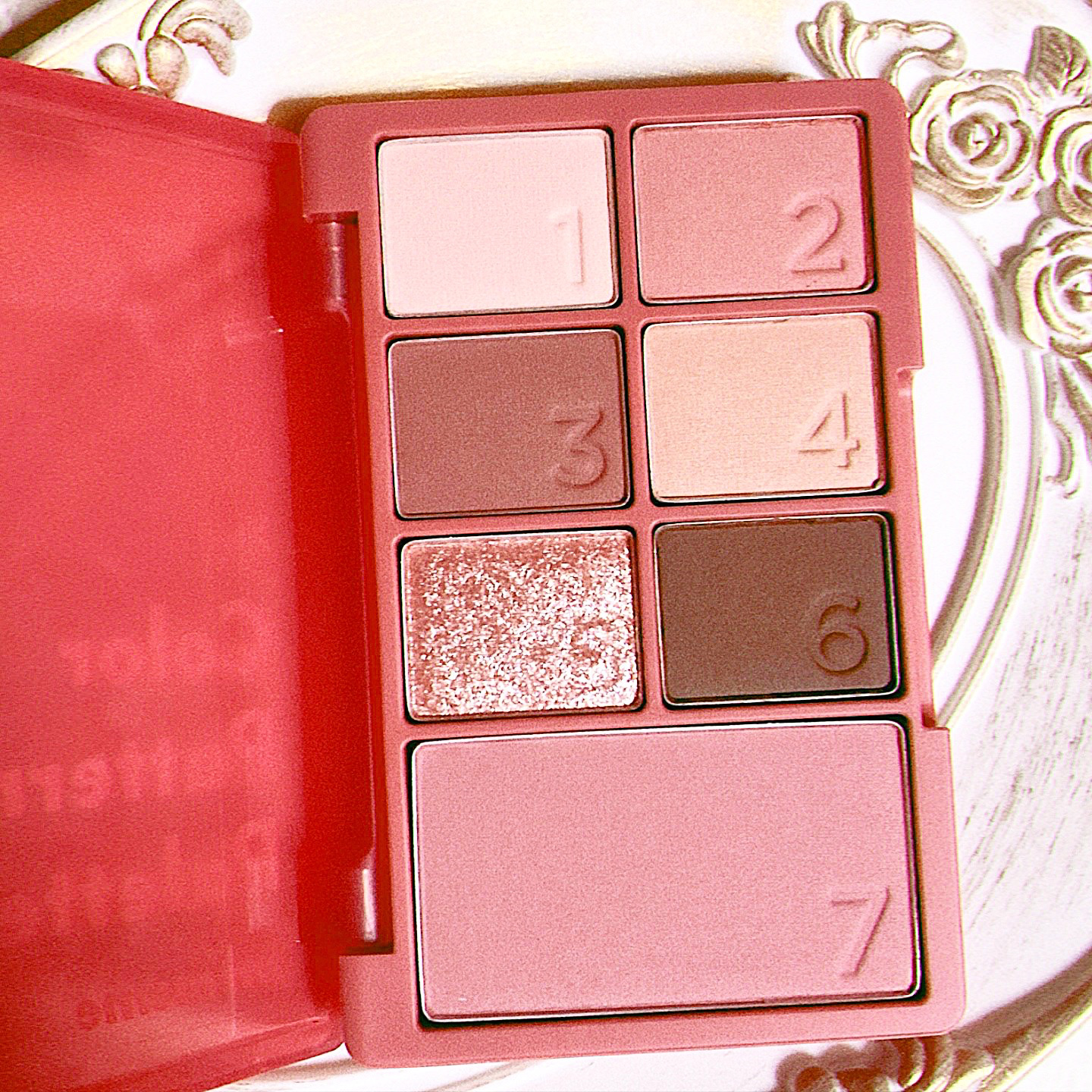 カラーパターンパレット 002 ペタルパターン/i’m meme/マルチパレットを使ったクチコミ（3枚目）