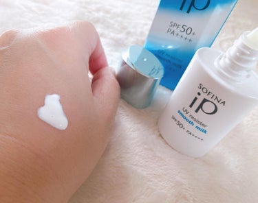 SOFINA iP SOFINA iP UVレジスト スムースミルクのクチコミ「ソフィーナip
UVレジスト スムースミルク
30ml 3000円

商品特徴
✓ SPF50.....」（3枚目）