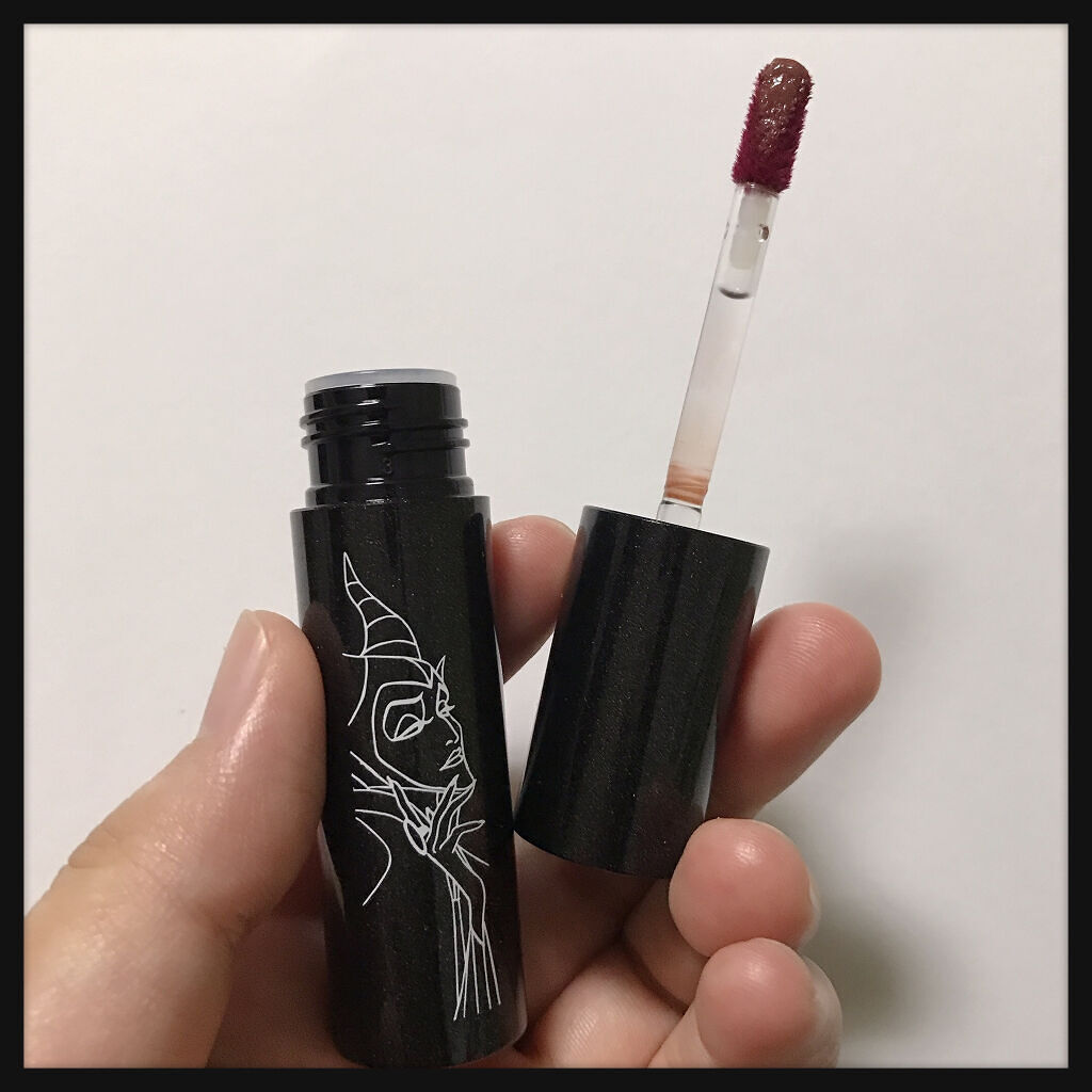 アピュー ジューシーパン スパークリングティント JBR01 呪いの糸車(マレフィセントデザイン)/A’pieu/口紅を使ったクチコミ（3枚目）