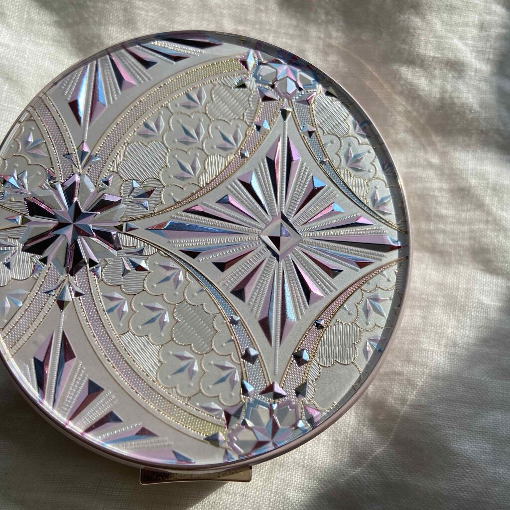 スノービューティー ホワイトニング フェイスパウダー 2020 本体+レフィル付きセット/スノービューティー/プレストパウダーを使ったクチコミ（1枚目）