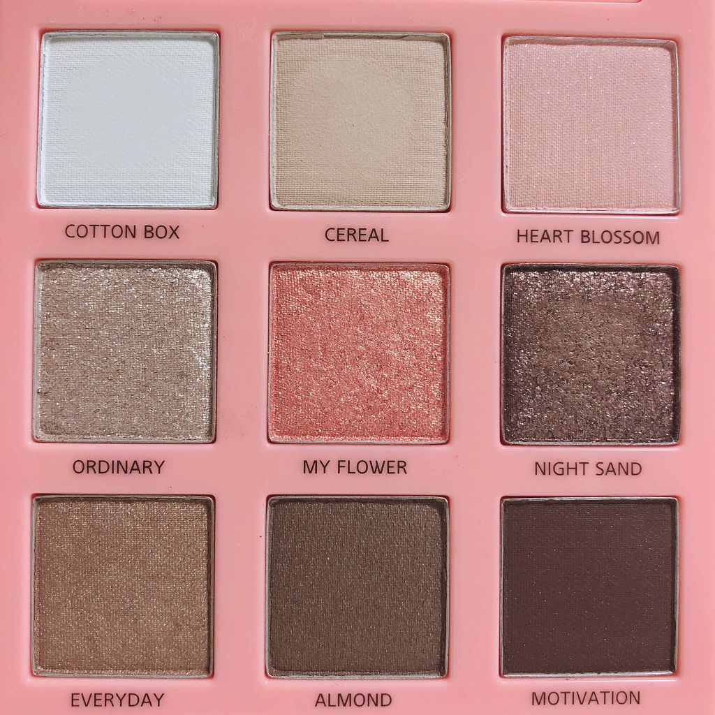 A’pieu アイカラープアンテのクチコミ「オピュのアイシャドウパレットのスウォッチです💓
※アイシャドウの写真は実際に私が撮影しました！.....」（3枚目）