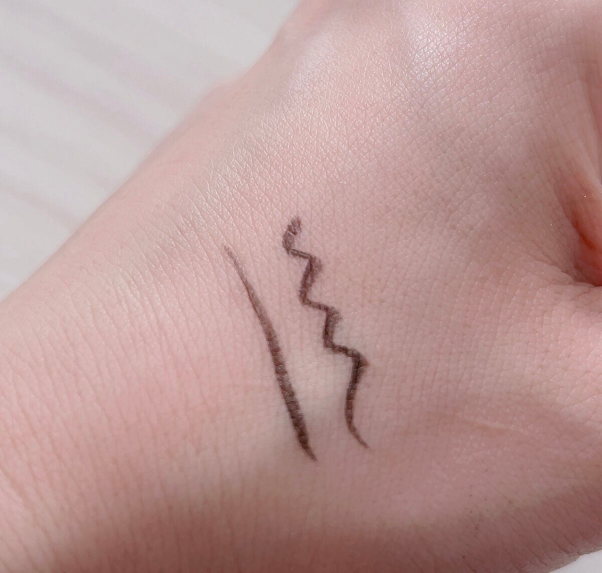 gatto lash ガットラッシュ/水橋保寿堂製薬/リキッドアイライナーを使ったクチコミ(4枚目)