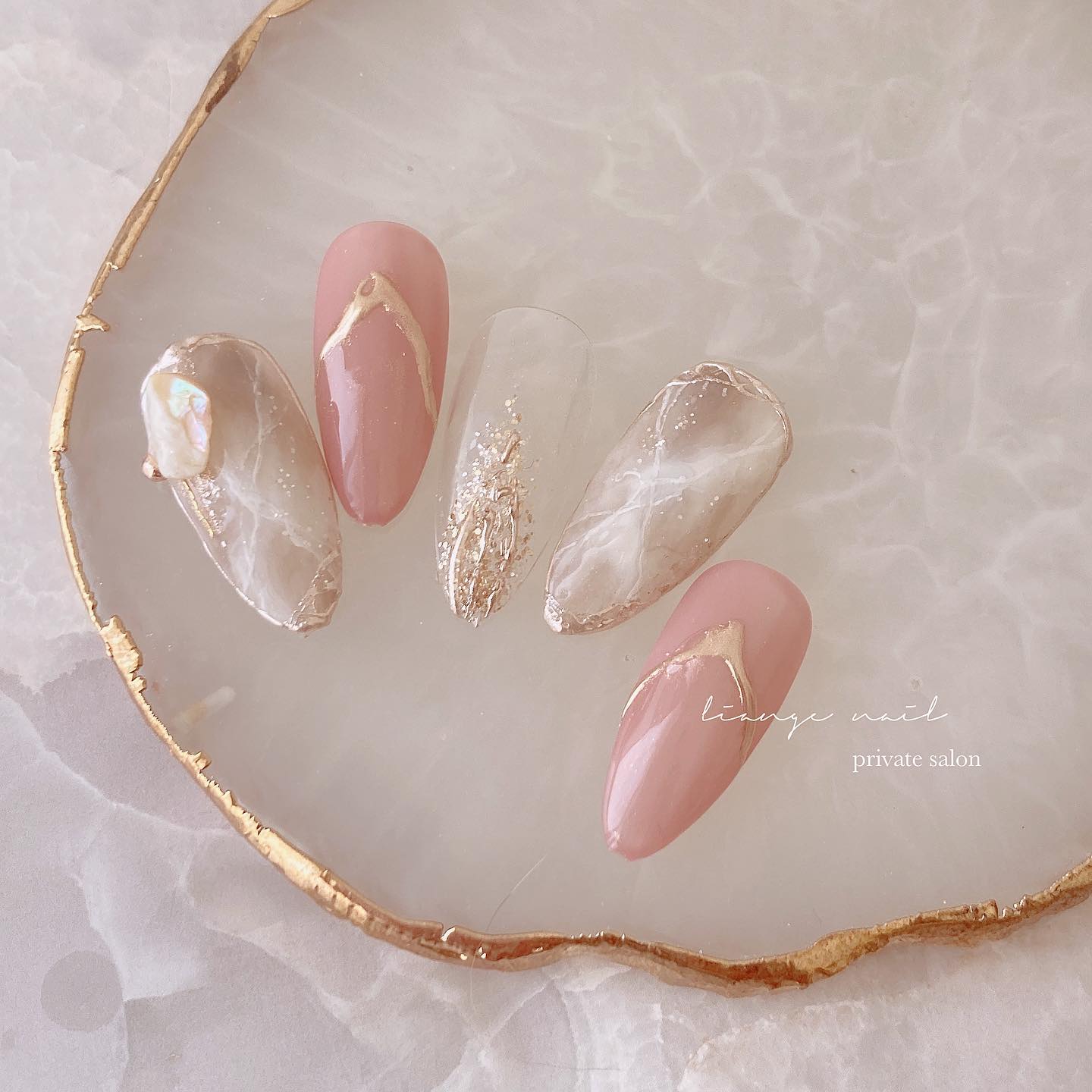 #リアンジェネイル,#柏ネイル,#ネイル,#春ネイル,#大人ニュアンスネイル,#ニュアンスネイル,#天然石ネイル,#ジェルネイル,#ミラーネイルのネイルデザイン