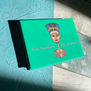 Juvia's Place THE NUBIAN  by Juvia'sのクチコミ「高発色と不思議質感のシマーがたまらない😍❤️

The Nubian / Juvia's pl.....」（2枚目）