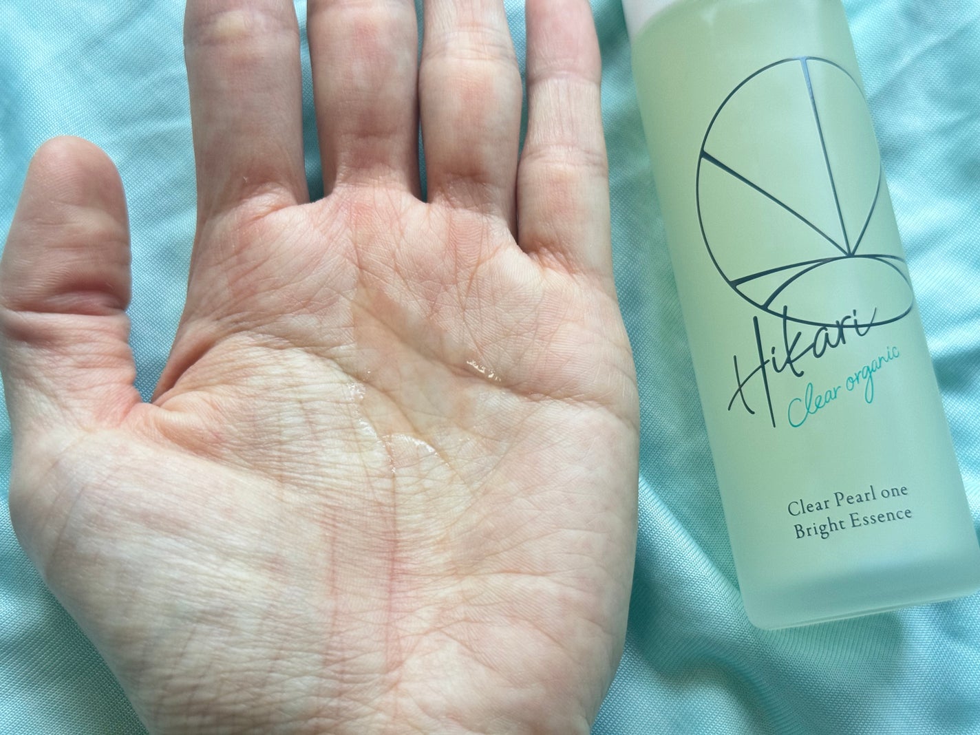 クリアパールワン ブライトエッセンス/HIKARI CLEAR オーガニック/美容液を使ったクチコミ(3枚目)