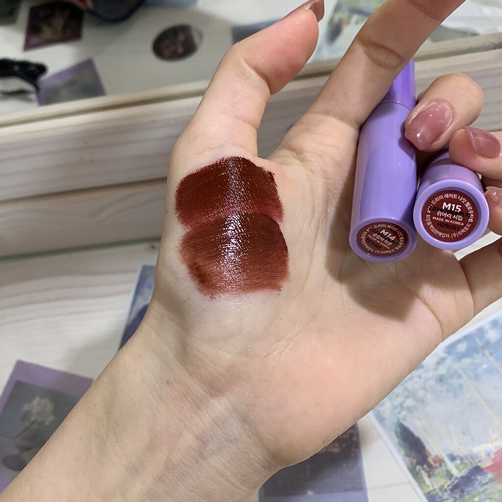 ドリーミーレイトナイト メロウティント M14 ランバーマルーン/MERZY/リップティントを使ったクチコミ（2枚目）