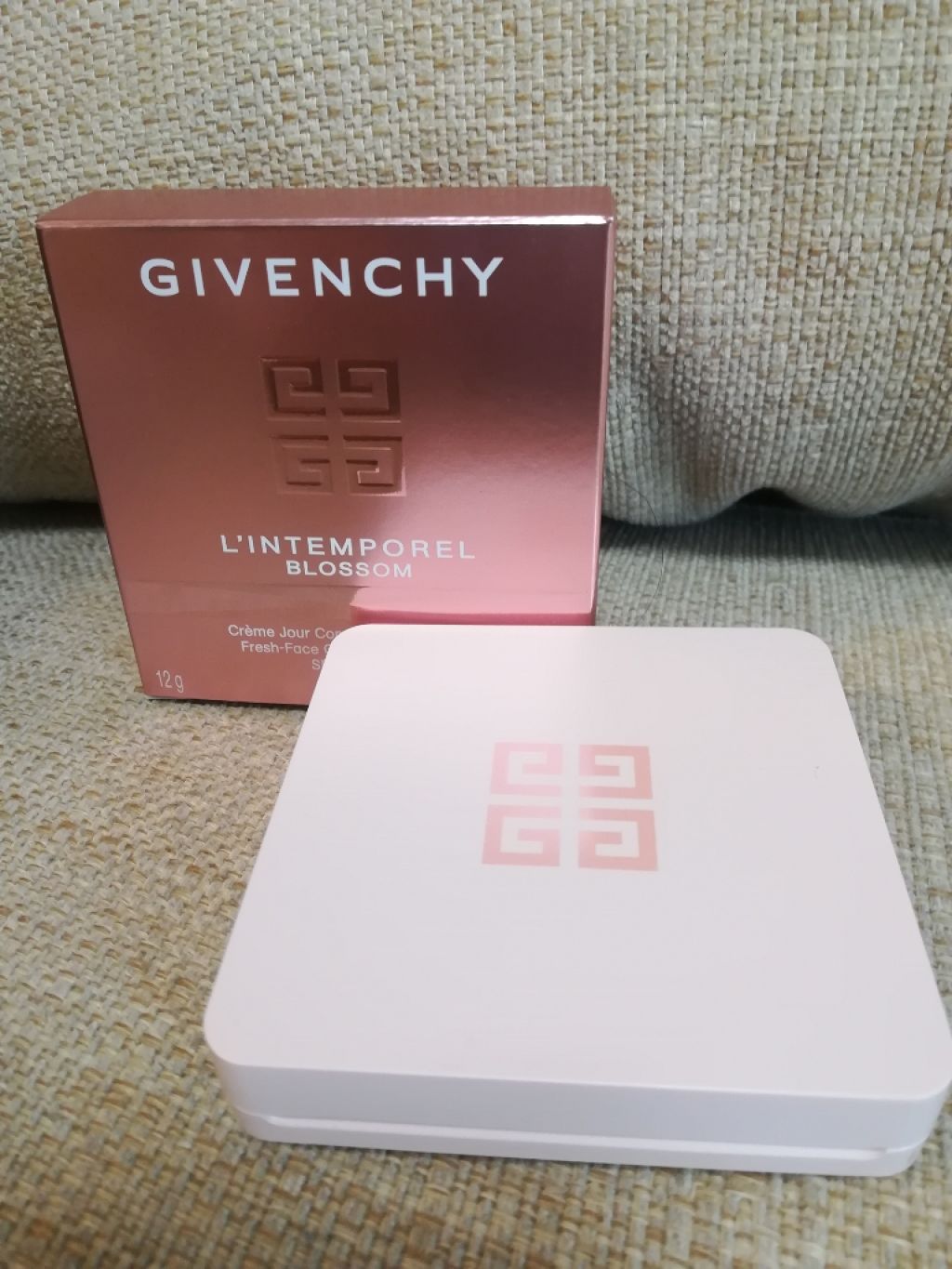 ランタンポレル ブロッサム クリーム コンパクト/GIVENCHY/化粧下地を使ったクチコミ（1枚目）
