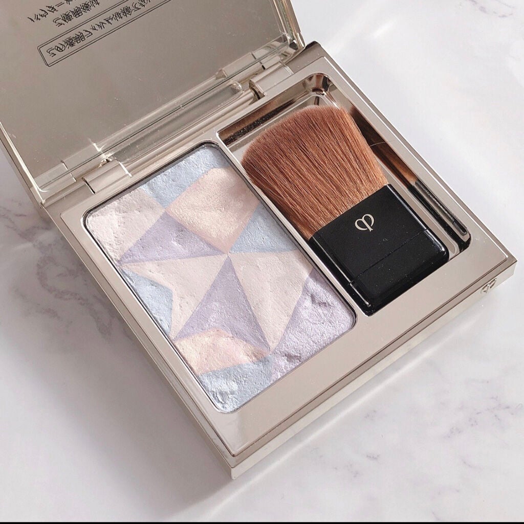 クレ・ド・ポー ボーテ レオスールデクラ/クレ・ド・ポー ボーテ/パウダーハイライトを使ったクチコミ(2枚目)