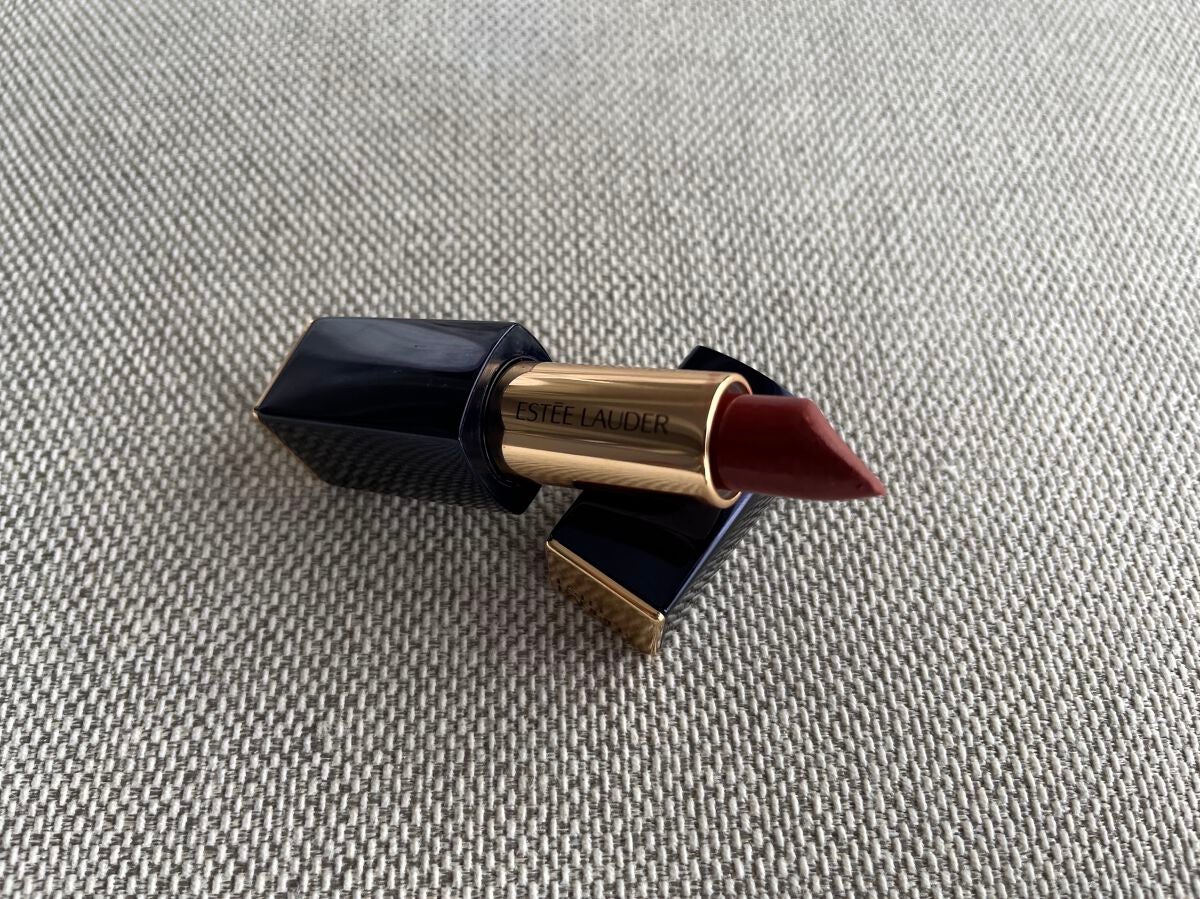 ピュア カラー エンヴィ ハイラスター リップスティック/ESTEE LAUDER/口紅を使ったクチコミ(2枚目)