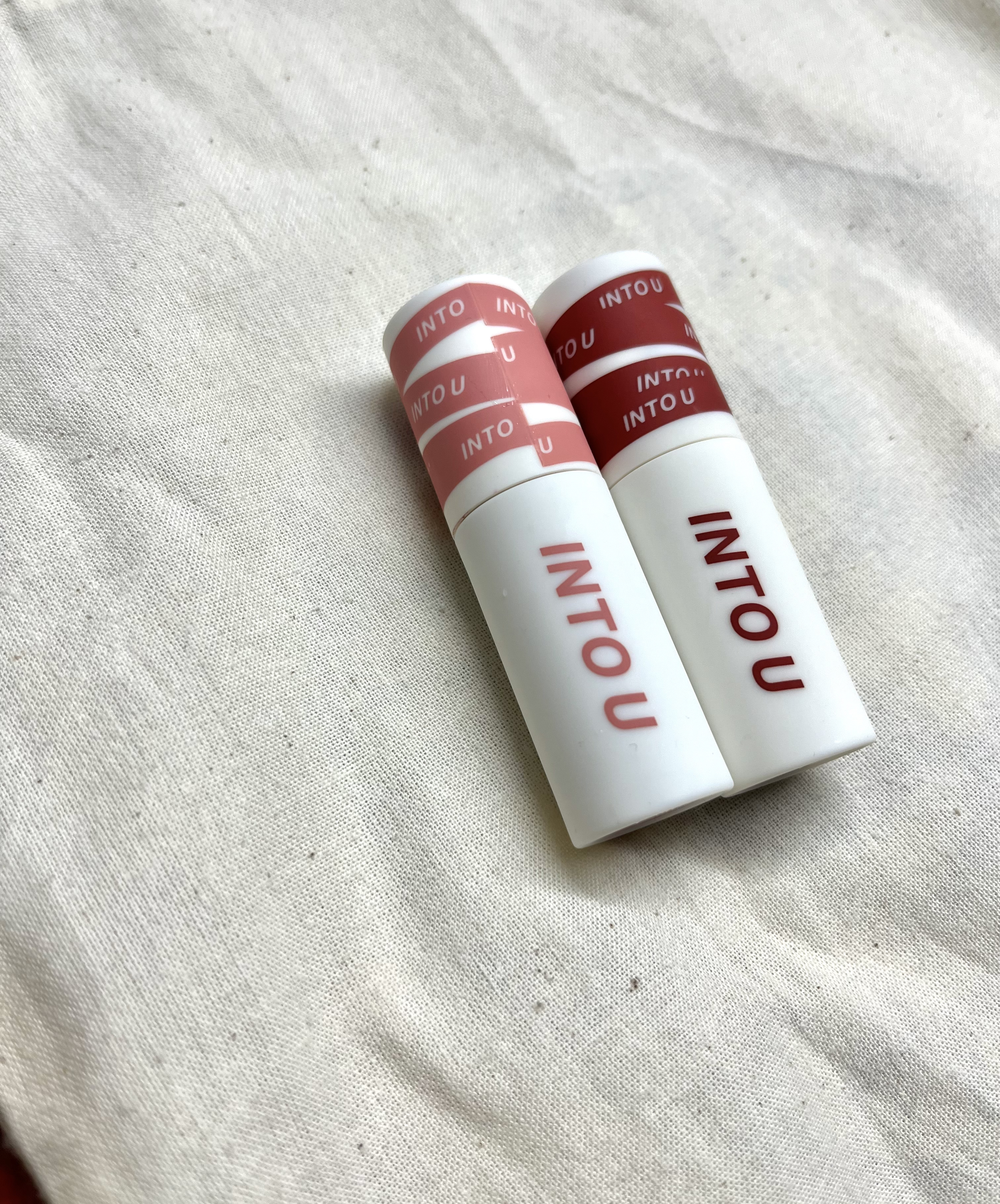 スーパーマットリップ＆チークマッド/INTO U/口紅を使ったクチコミ（1枚目）