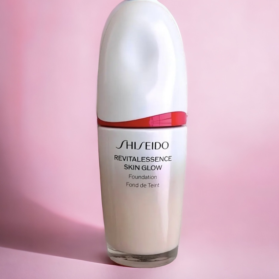 エッセンス スキングロウ ファンデーション/SHISEIDO/リキッドファンデーションを使ったクチコミ（2枚目）