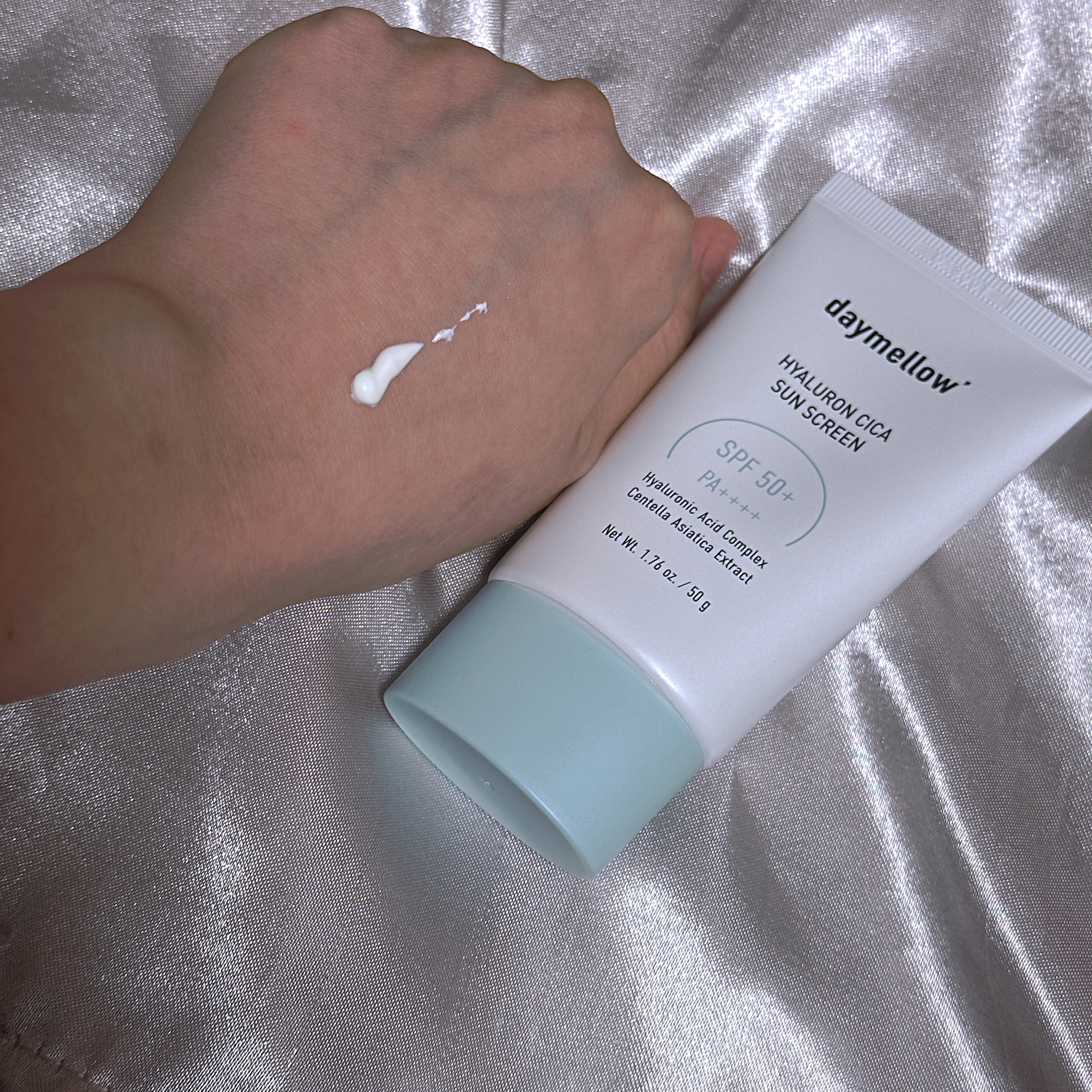 ヒアルロンシカサンスクリーン/daymellow’/日焼け止めクリームを使ったクチコミ（3枚目）