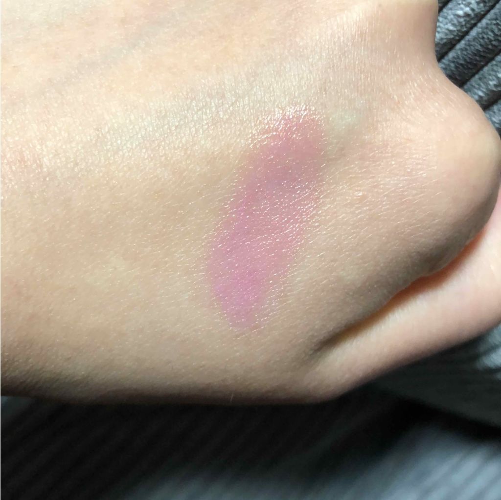 REVLON カラーバースト リップ バターのクチコミ「ﾟ+o｡◈｡o+ﾟ+o｡◈｡o+ﾟ+o｡◈｡o+ﾟ+o｡◈｡o+


❤️REVLON❤️

.....」（2枚目）