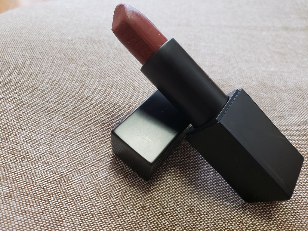 ※今以上の値下げ無し※【新品】NARS オーデイシャスリップスティック 9477 オーデイシャスリップスティック|NARSの口コミ - nars オーディ