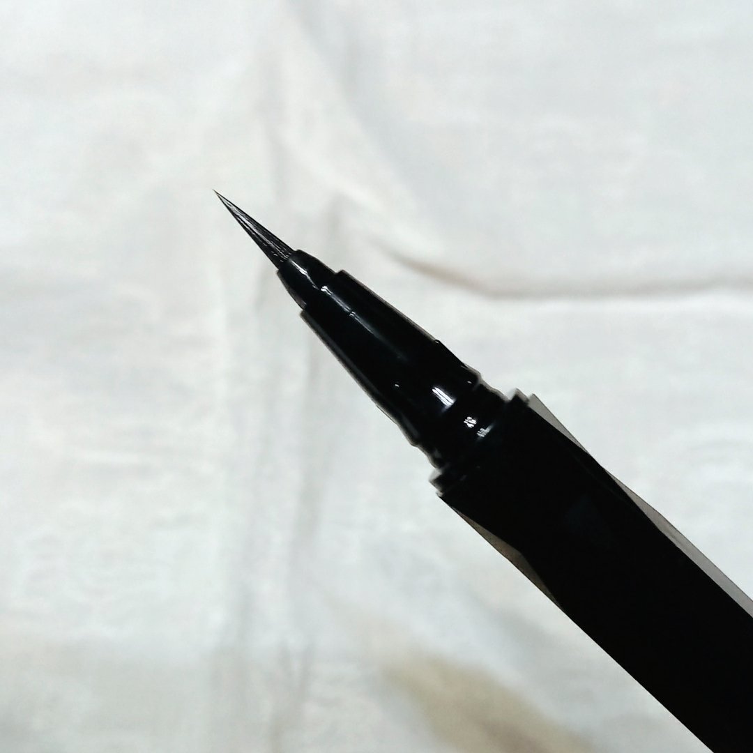 スーパーシャープライナーEX4.0 GY-1 ダークグレージュ/KATE/リキッドアイライナーを使ったクチコミ（3枚目）