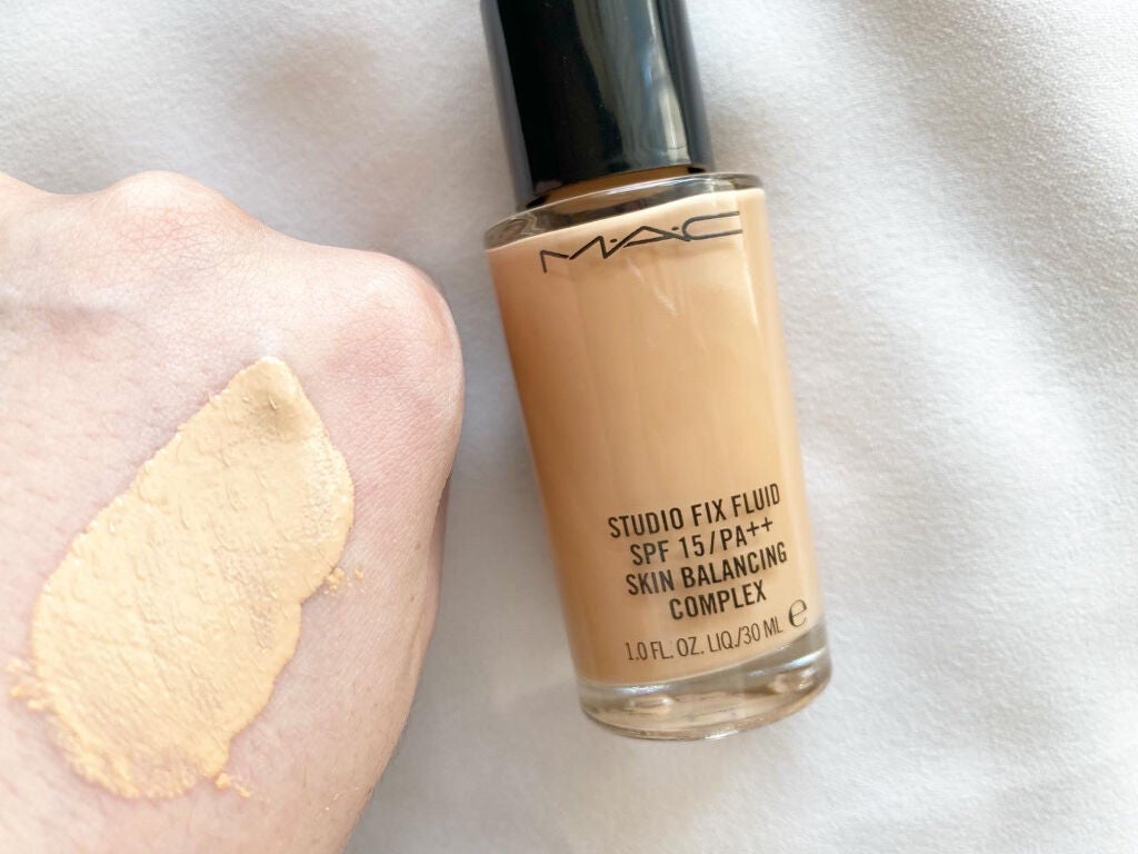 スタジオフィックス フルイッド SPF 15/M・A・C/リキッドファンデーションを使ったクチコミ(1枚目)