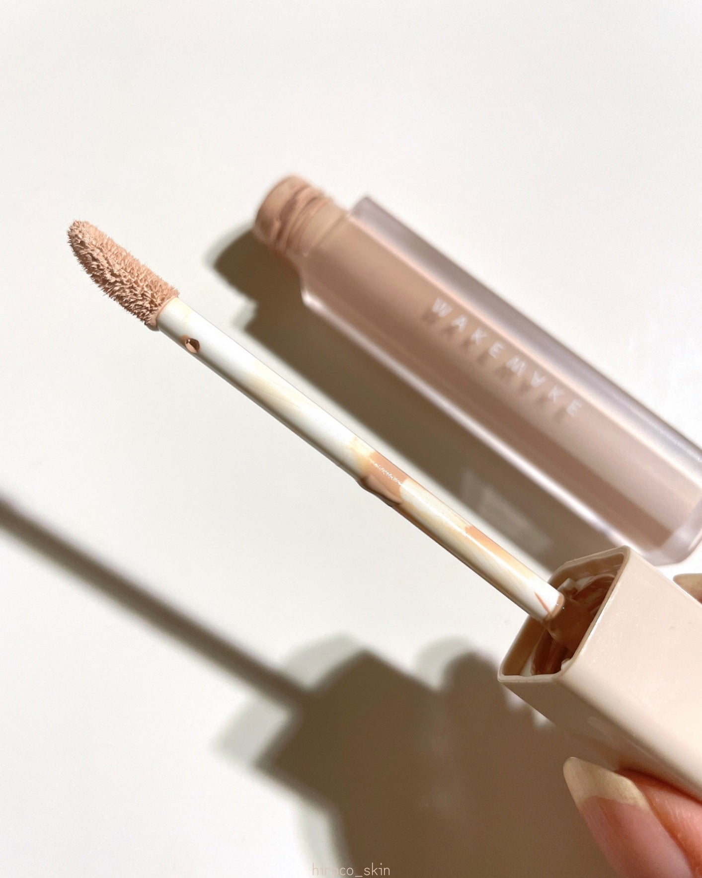 ディファイニングカバーコンシーラー/wakemake/リキッドコンシーラーを使ったクチコミ(8枚目)