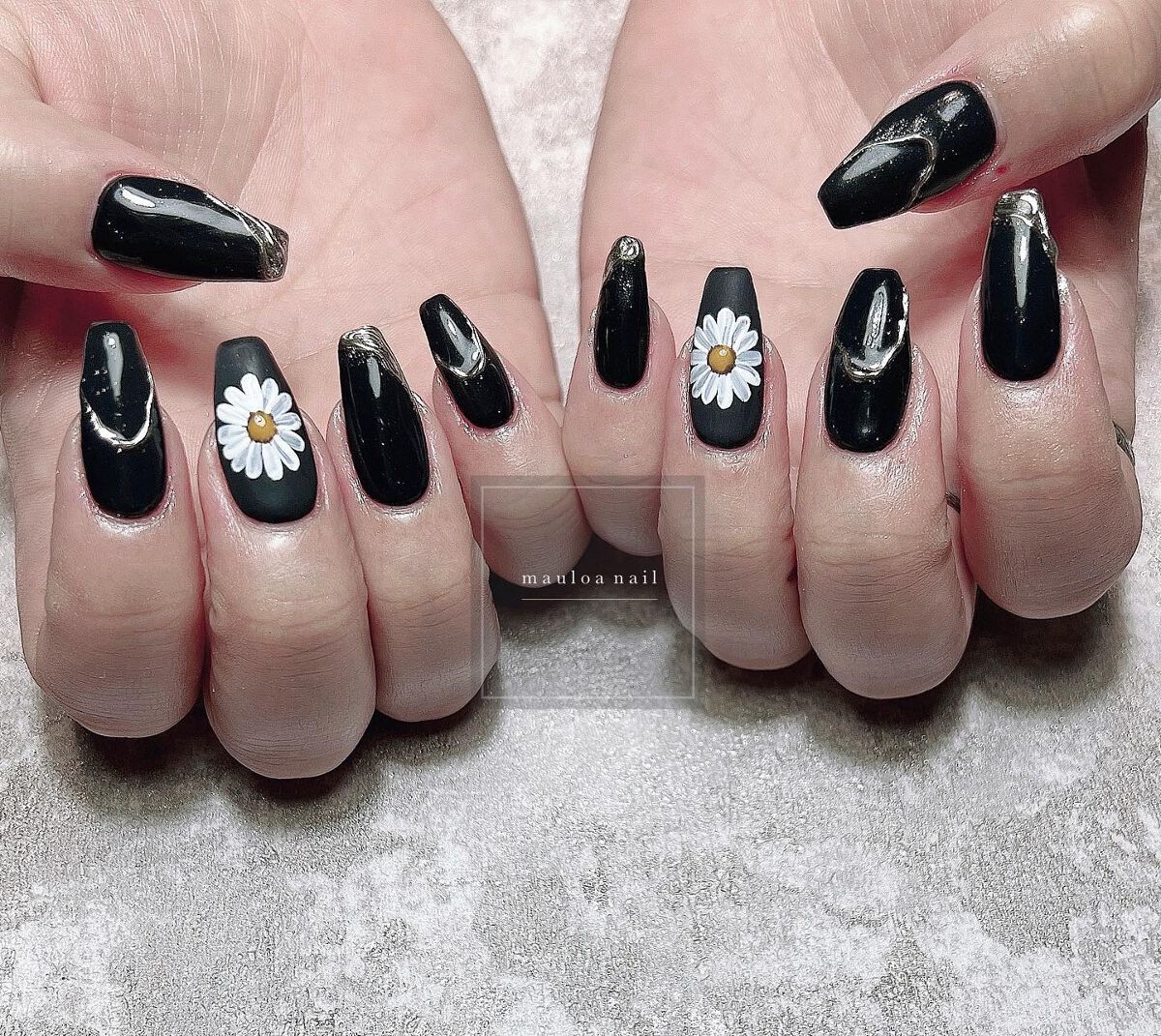 mauloa_nail on LIPS 「・🤍🤍🤍・ネイルやり方動画fantistにて多数更新してます☺..」(1枚目)