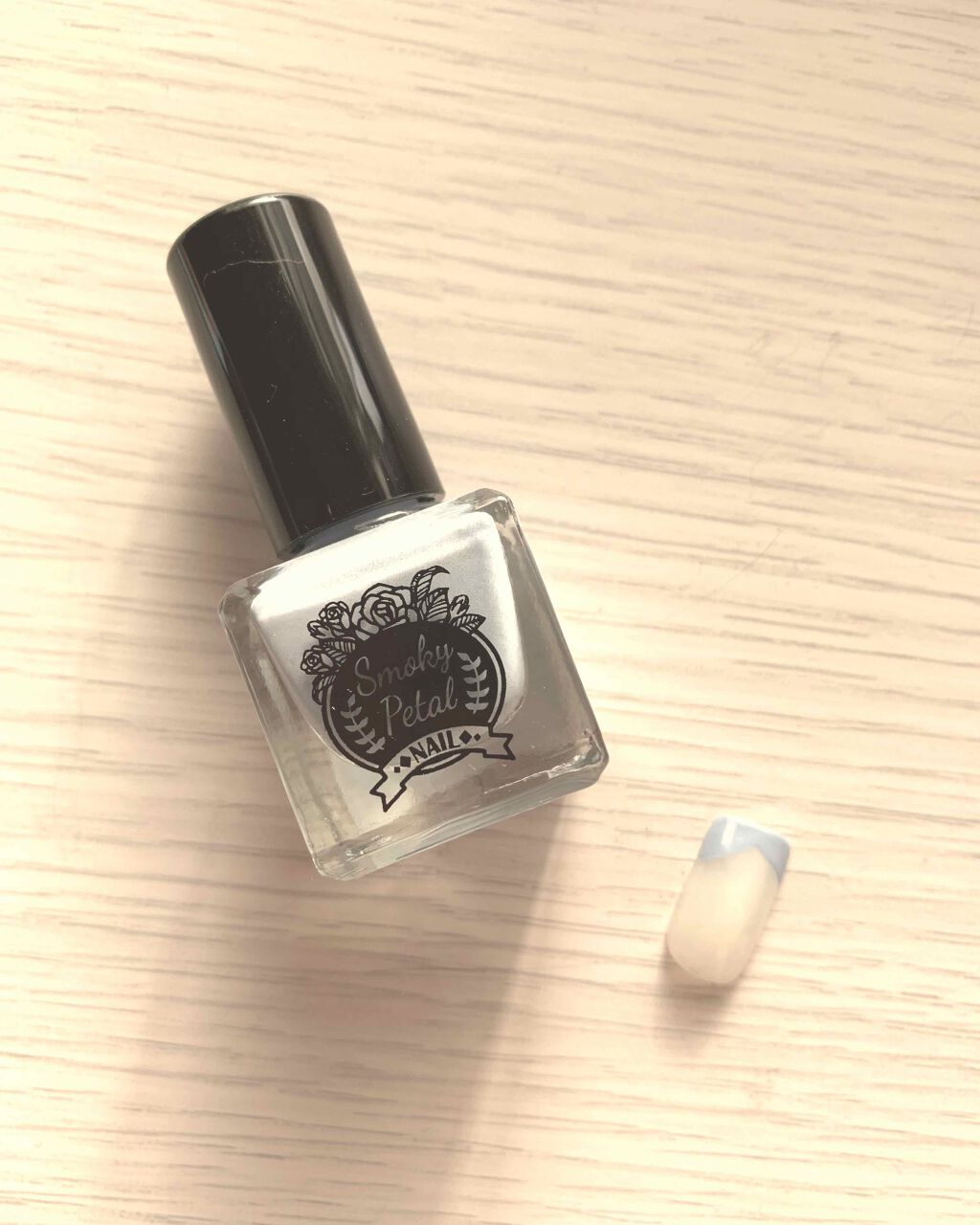 スモーキーぺタルネイルS/セリア/マニキュアを使ったクチコミ(1枚目)