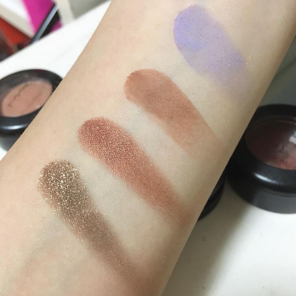 パウダー キス アイシャドウ サッチ ア チュール/M・A・C/単色アイシャドウを使ったクチコミ（3枚目）