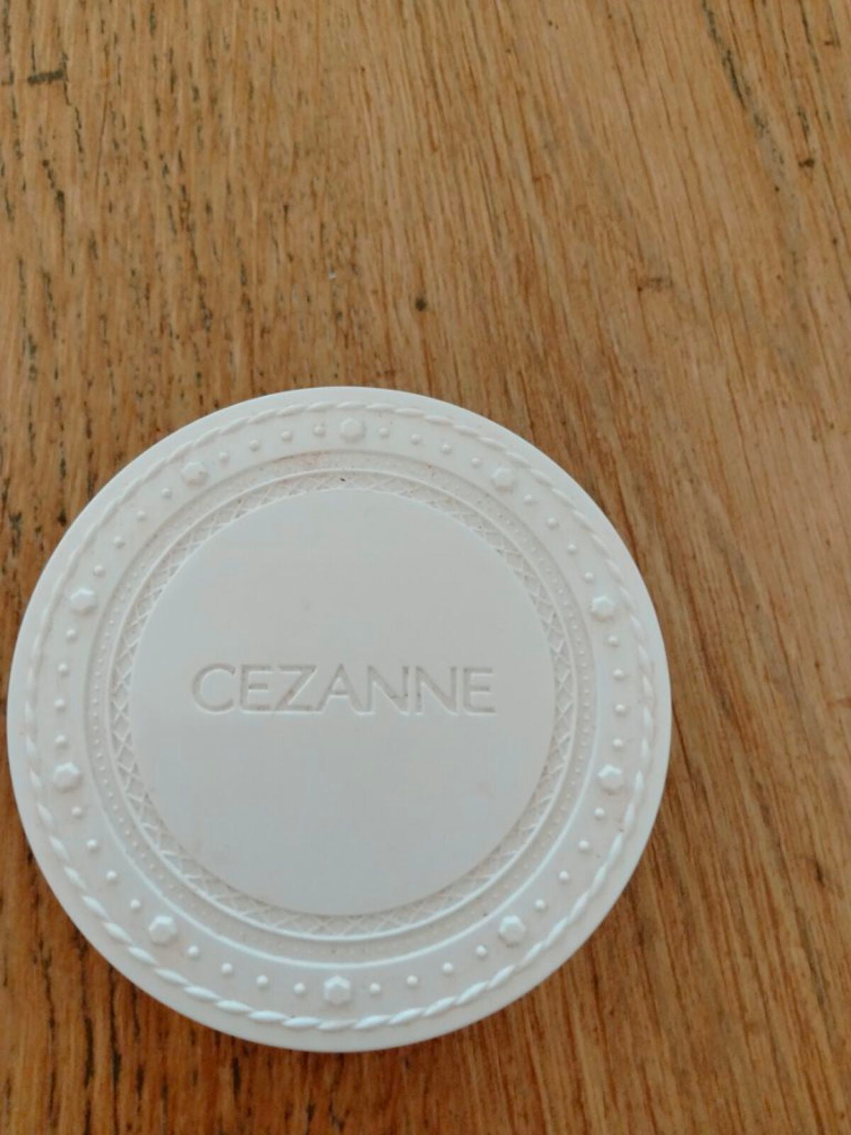 UVクリアフェイスパウダー/CEZANNE/プレストパウダーを使ったクチコミ(1枚目)