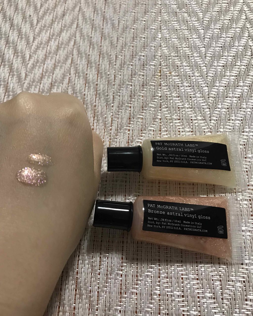 LIQUILUST 007 ASTRAL VINYL GLOSS KIT/PAT McGRATH LABS/リップグロスを使ったクチコミ(2枚目)