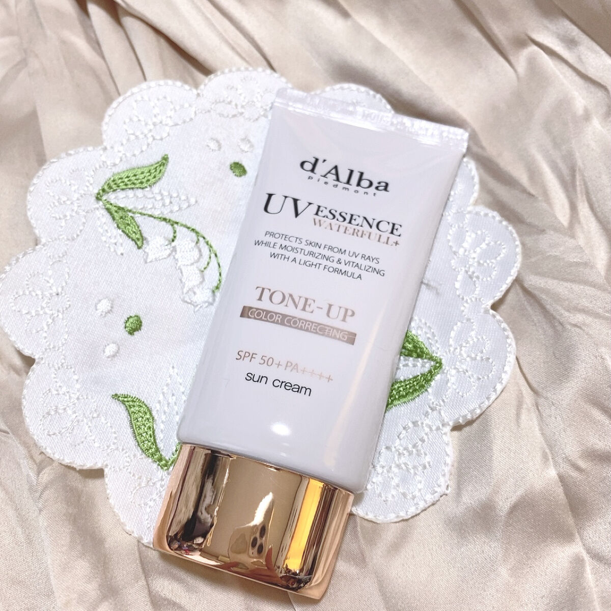 ウォータフルトーンアップサンクリーム/ダルバ/日焼け止めクリームを使ったクチコミ（3枚目）