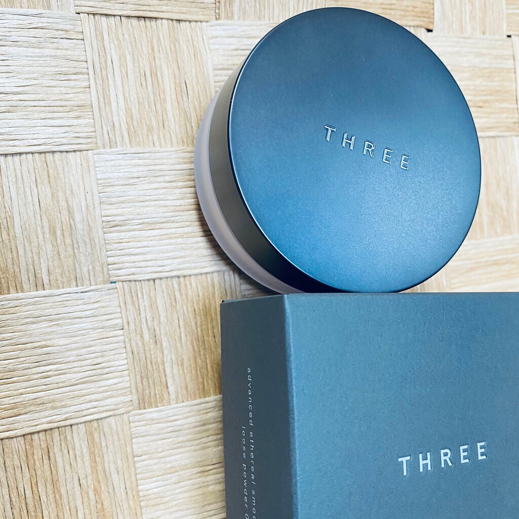 アドバンスドエシリアルスムースオペレーター ルースパウダー/THREE/ルースパウダーを使ったクチコミ(1枚目)