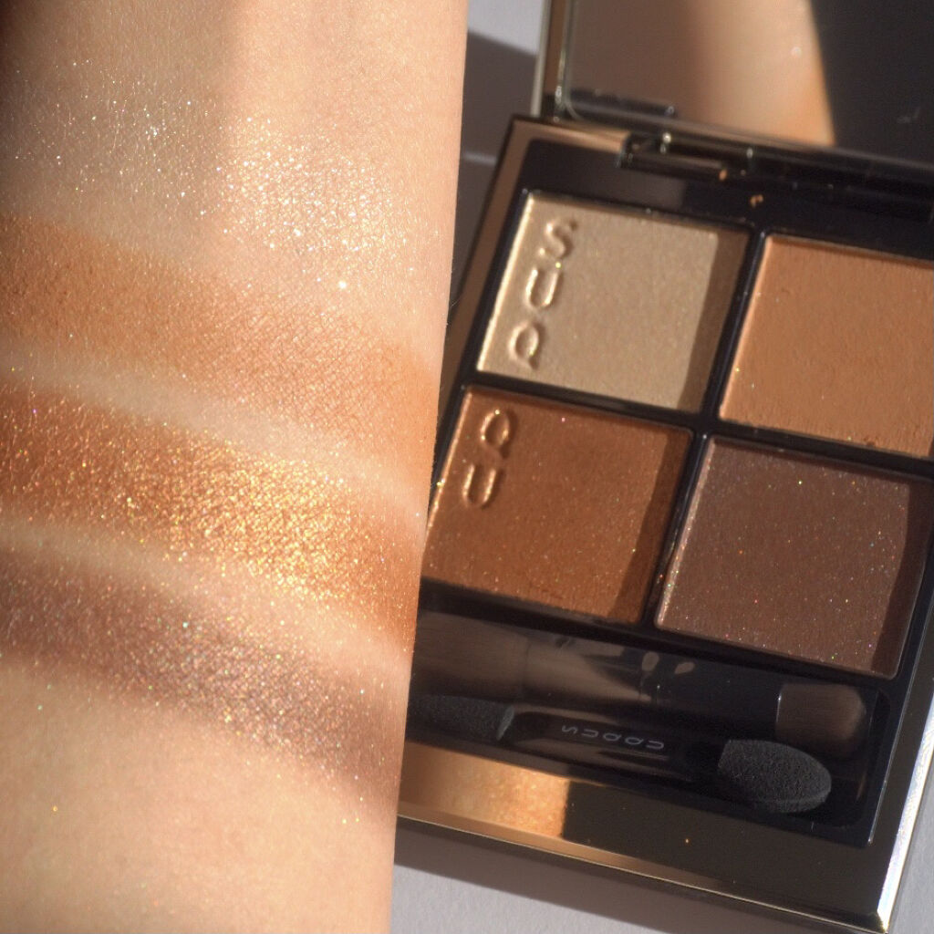 2021年春新作アイシャドウパレット】シグニチャー カラー アイズ