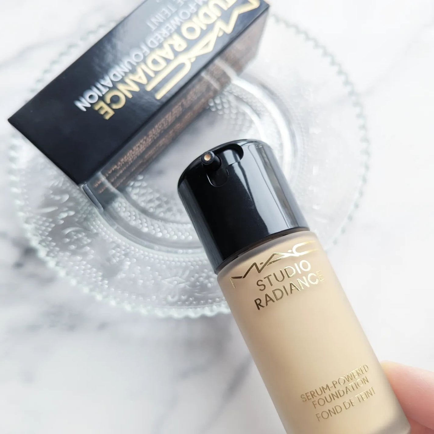 スタジオ ラディアンス セラム ファンデーション/M・A・C/リキッドファンデーションを使ったクチコミ(3枚目)