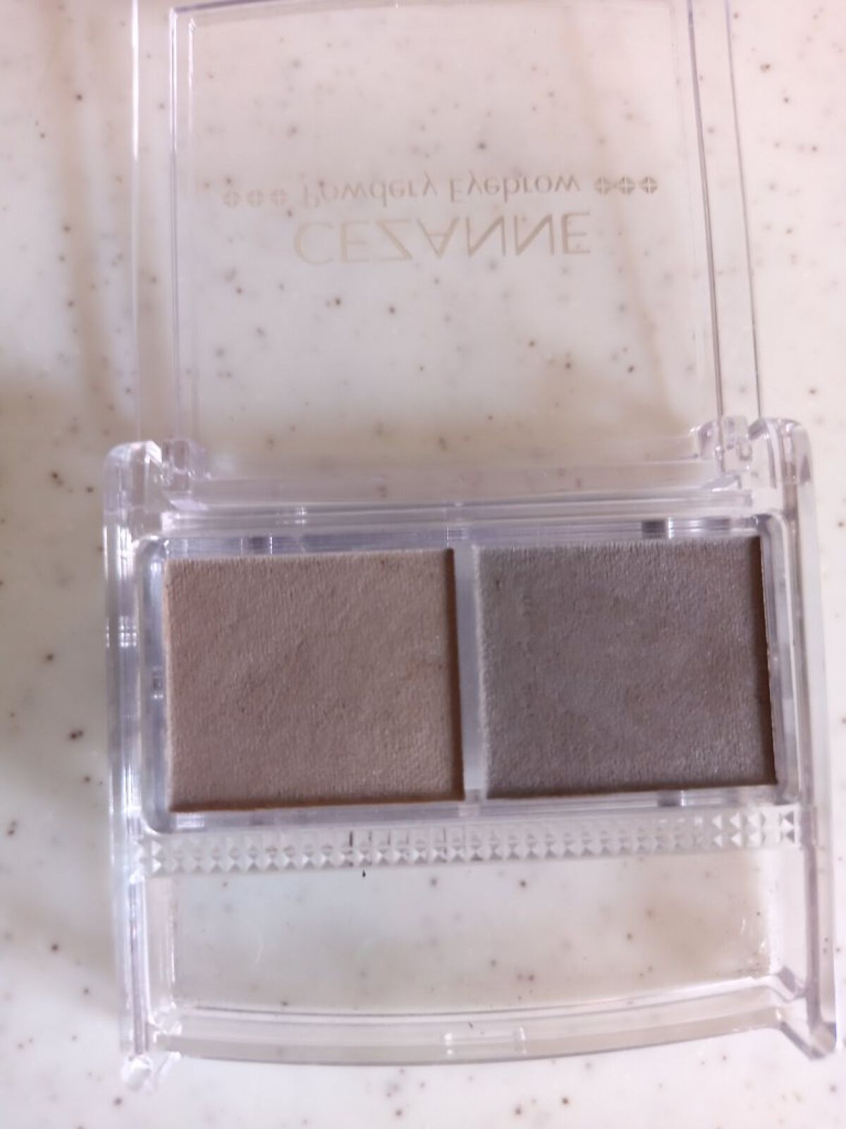 パウダリーアイブロウ P2 ナチュラルブラウン/CEZANNE/パウダーアイブロウを使ったクチコミ（2枚目）