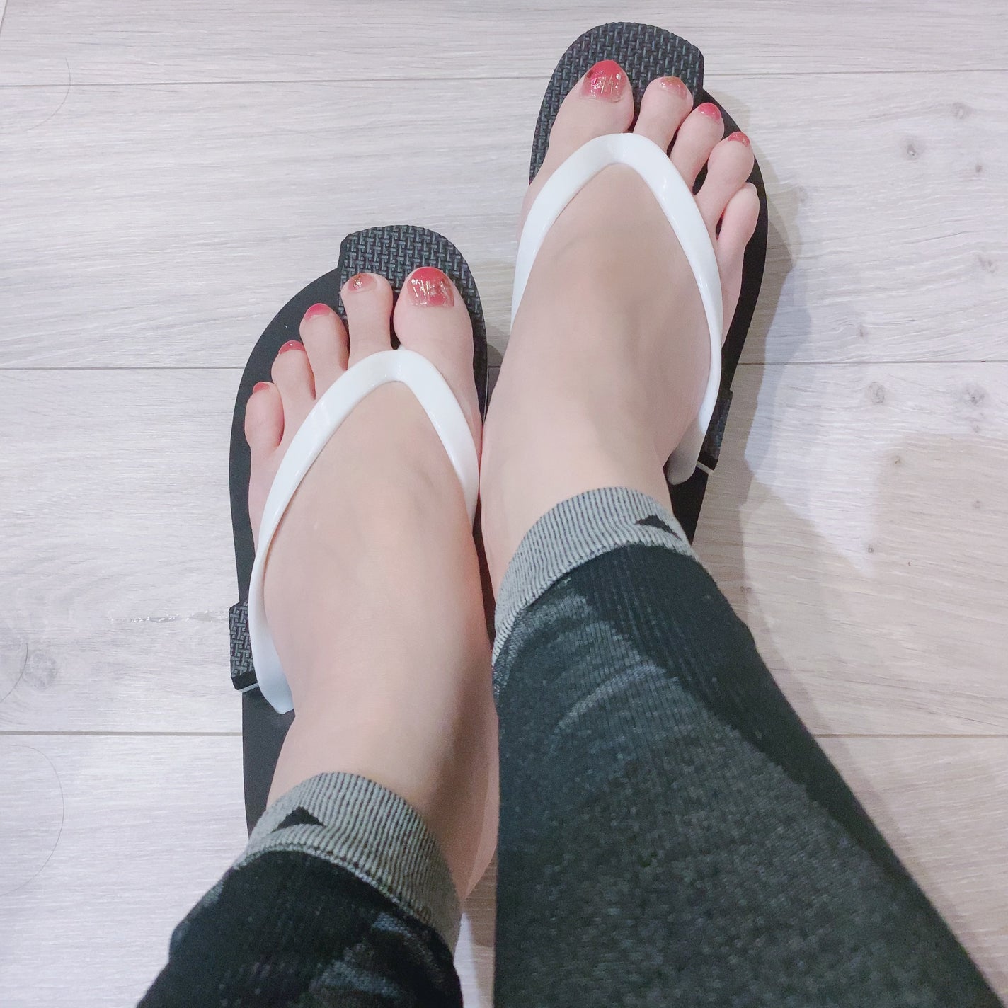 akopoko09 on LIPS 「🎼.•*¨*•.¸¸🎶足の甲から始める痩せやすいカラダ作りをサ..」(8枚目)