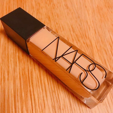 ナチュラルラディアント ロングウェアファンデーション/NARS/リキッドファンデーションを使ったクチコミ（1枚目）