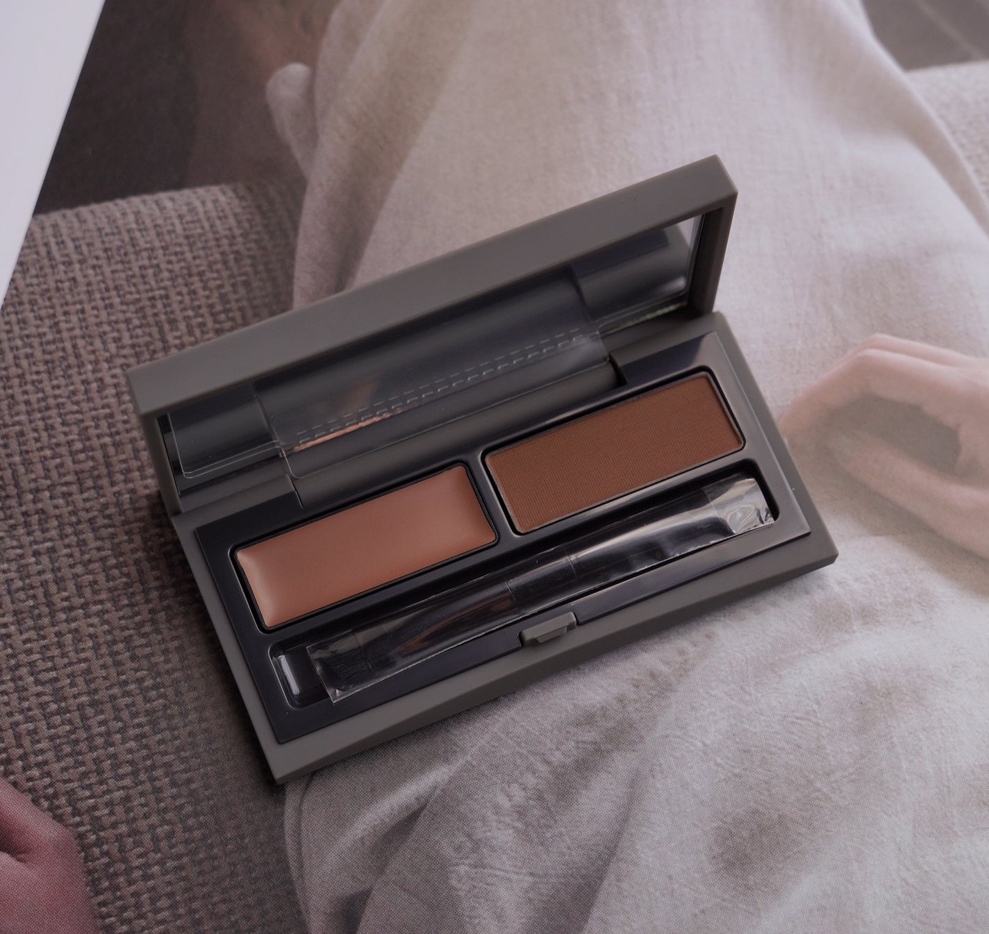 アドバンスドアイデンティティ ブラウシェーピングデュオ/THREE/パウダーアイブロウを使ったクチコミ(1枚目)