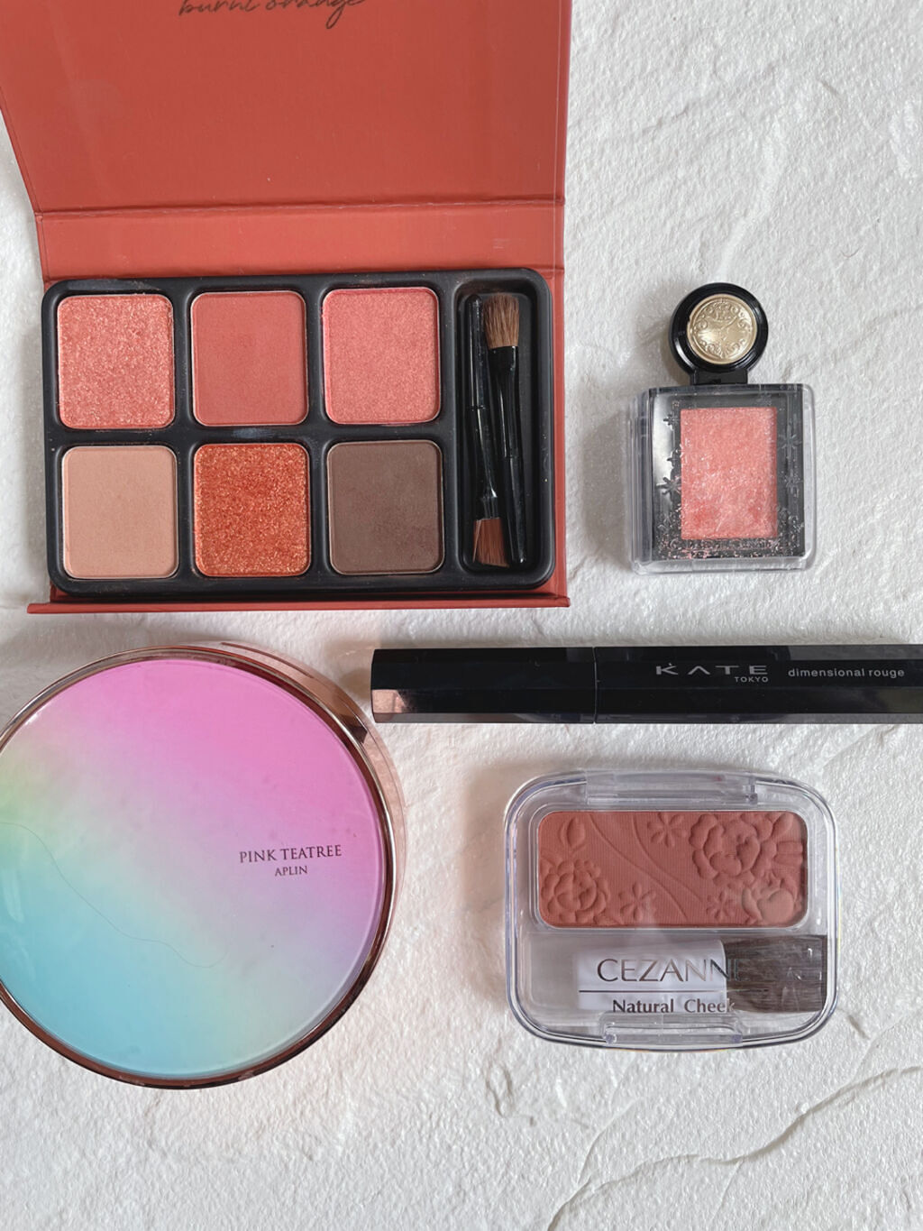 シャドーカスタマイズ (フローティング)/MAJOLICA MAJORCA/単色アイシャドウを使ったクチコミ（1枚目）