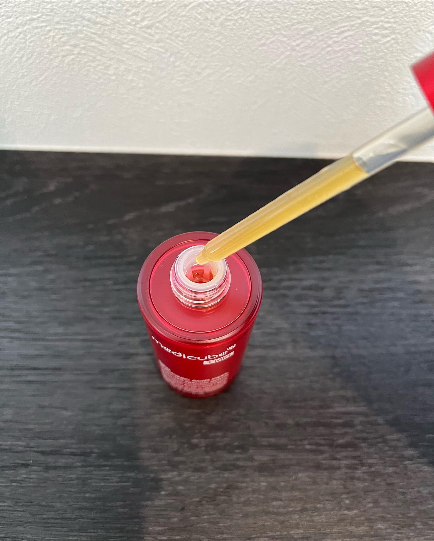 レッドアクネピーリングセラム/MEDICUBE/美容液を使ったクチコミ(2枚目)