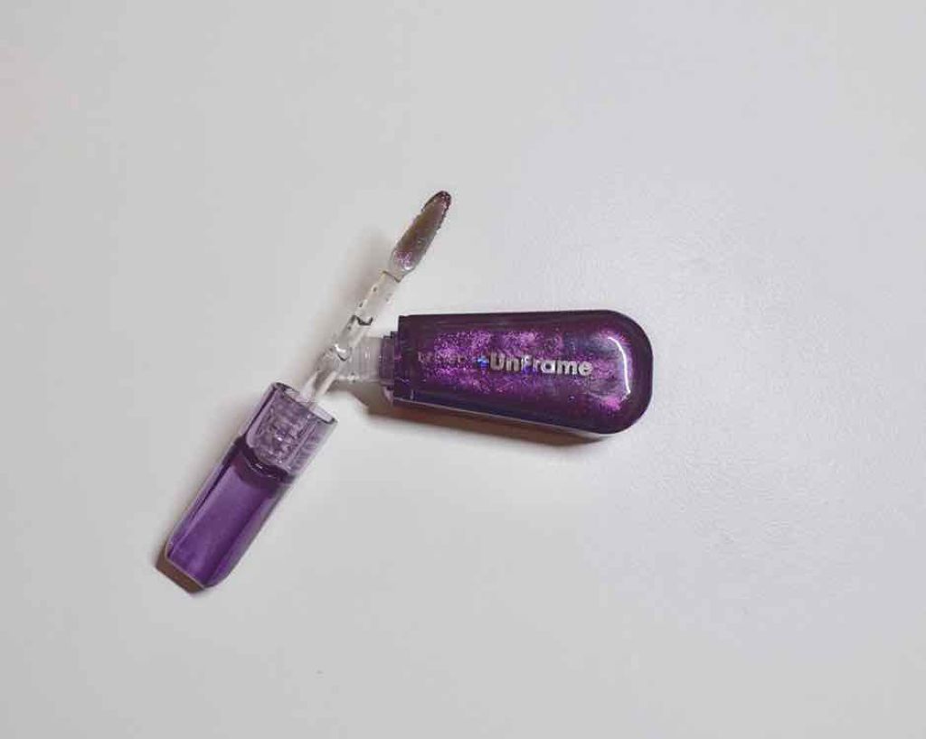 LIP38℃ +UnFrame<ホログラフィック>/UZU BY FLOWFUSHI/リップグロスを使ったクチコミ（1枚目）