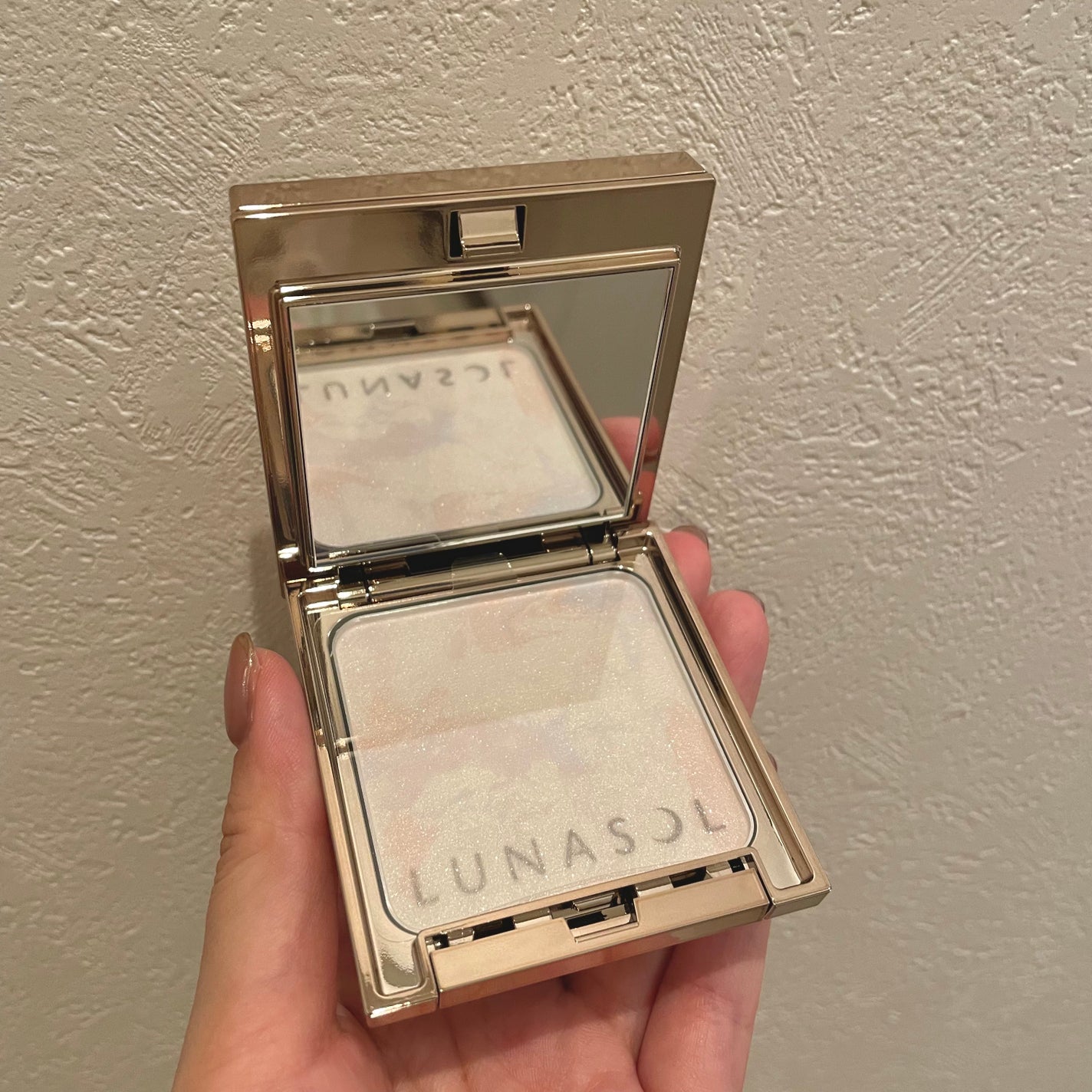 マージングフェースグロウ/LUNASOL/プレストパウダーを使ったクチコミ(1枚目)