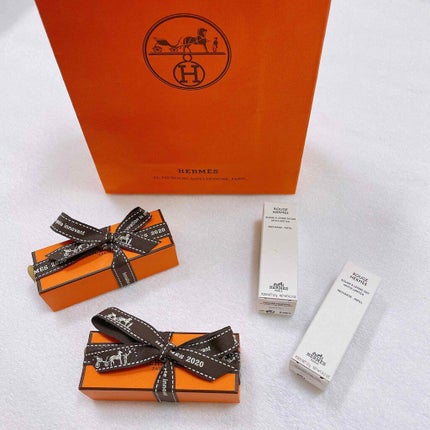 〈ルージュ・エルメス〉 ルージュ ア レーヴル サティネ/エルメス/口紅を使ったクチコミ(3枚目)