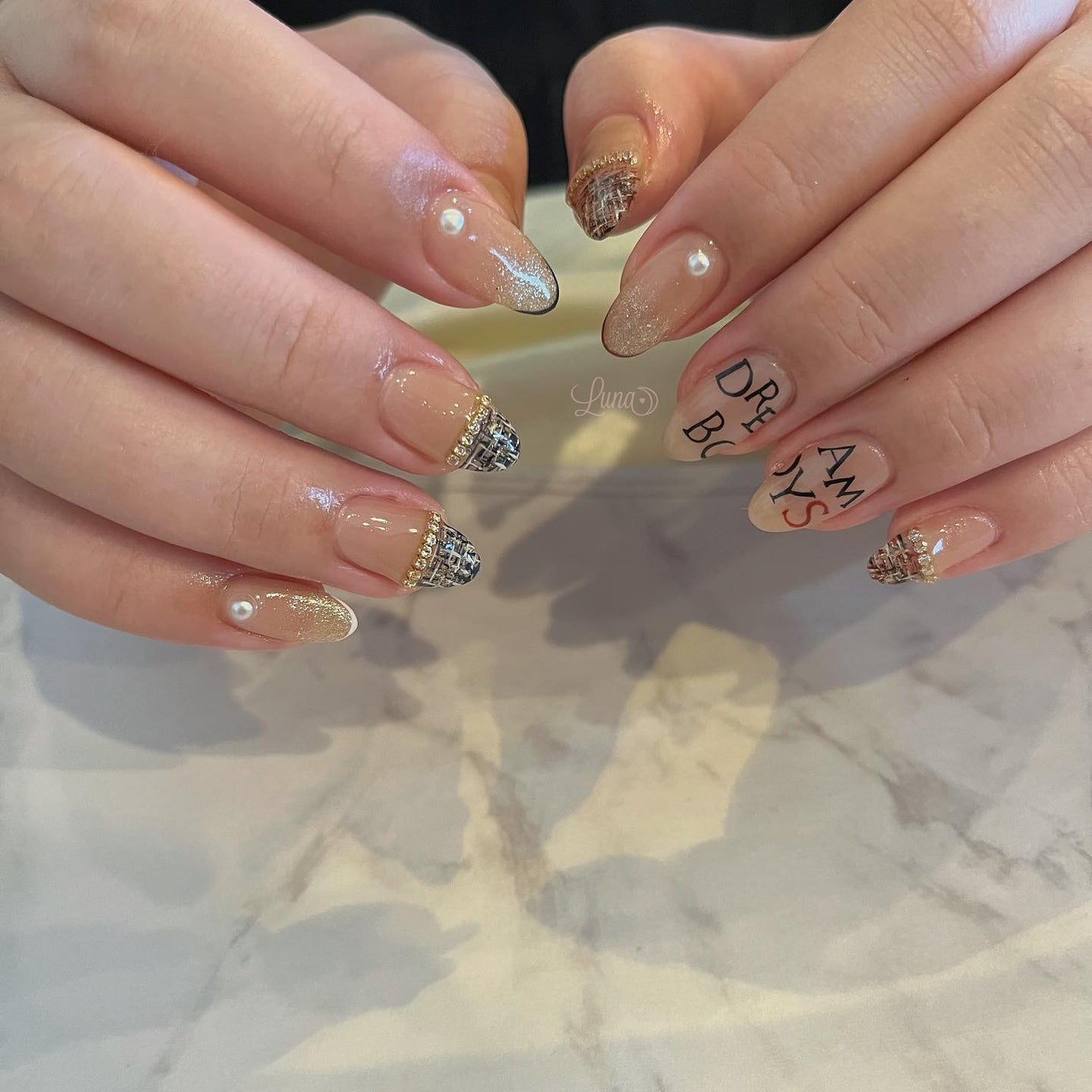 Iuna. Mizuki on LIPS 「.こだわり詰まって可愛かった💙❤️#nail#nailstag..」(3枚目)