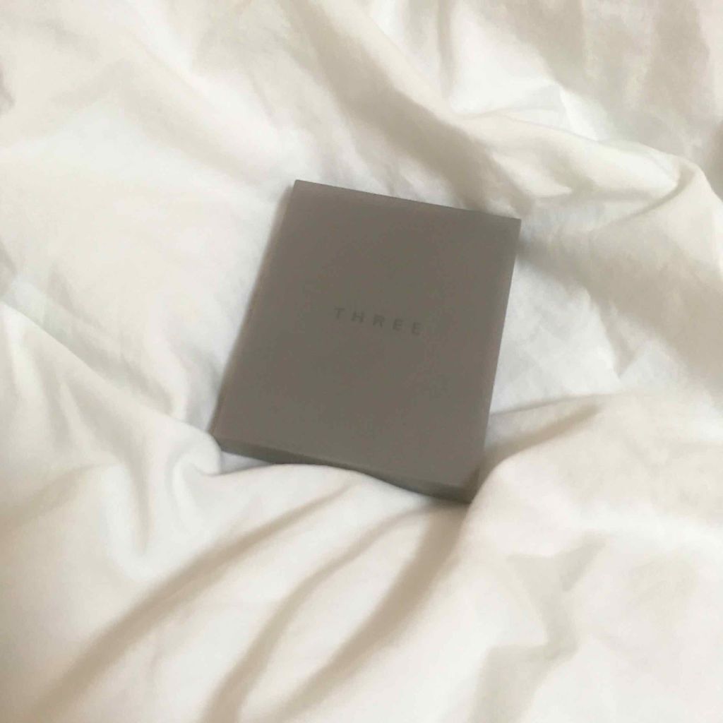 THREE シマリング グロー デュオ/THREE/クリームハイライトを使ったクチコミ（2枚目）